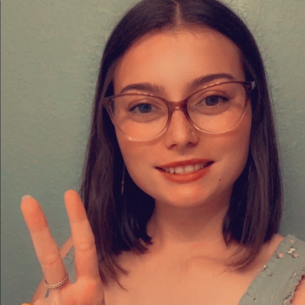 Meet your Posher, Bailey